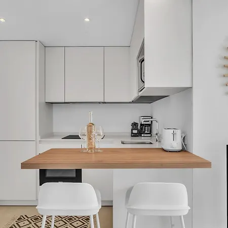 아파트 La Viu - Luxury Beachfront 에스테포나