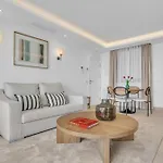 La Viu - Luxury Beachfront By Finest Apartament