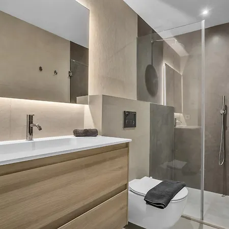 Apartment La Viu - Luxury Beachfront Estepona