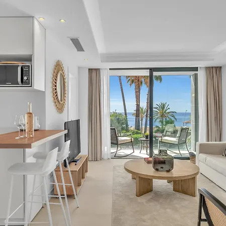 Apartment La Viu - Luxury Beachfront By Finest