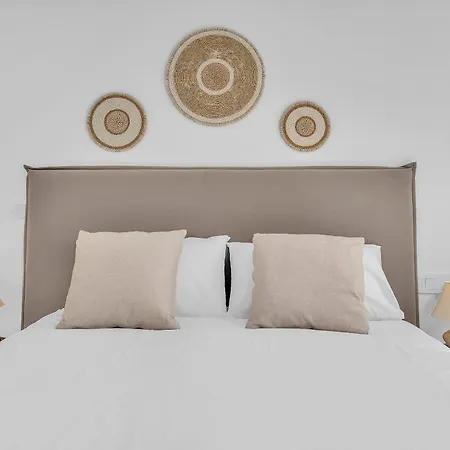 Lägenhet La Viu - Luxury Beachfront By Finest *