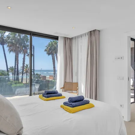 La Viu - Luxury Beachfront By Finest Lägenhet Estepona