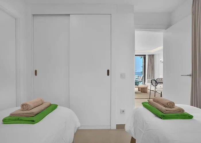 Apartment La Viu - Luxury Beachfront By Finest *