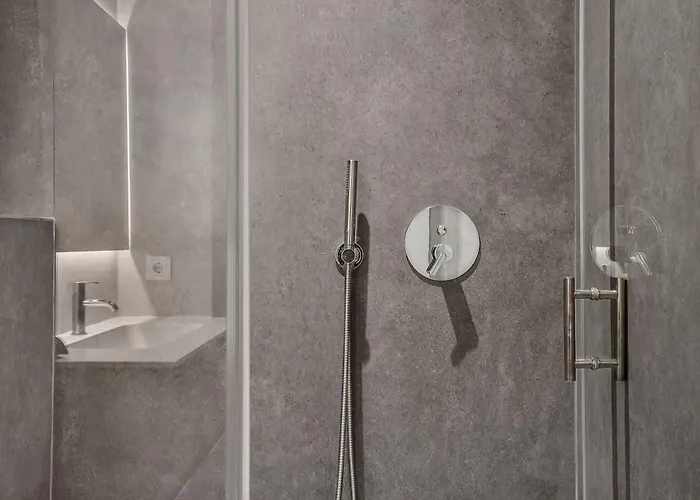 La Viu - Luxury Beachfront By Finest Apartment